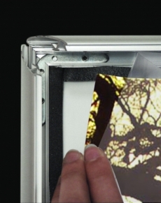 TUN0B2 Snap frame waterproof B2 50 x 70